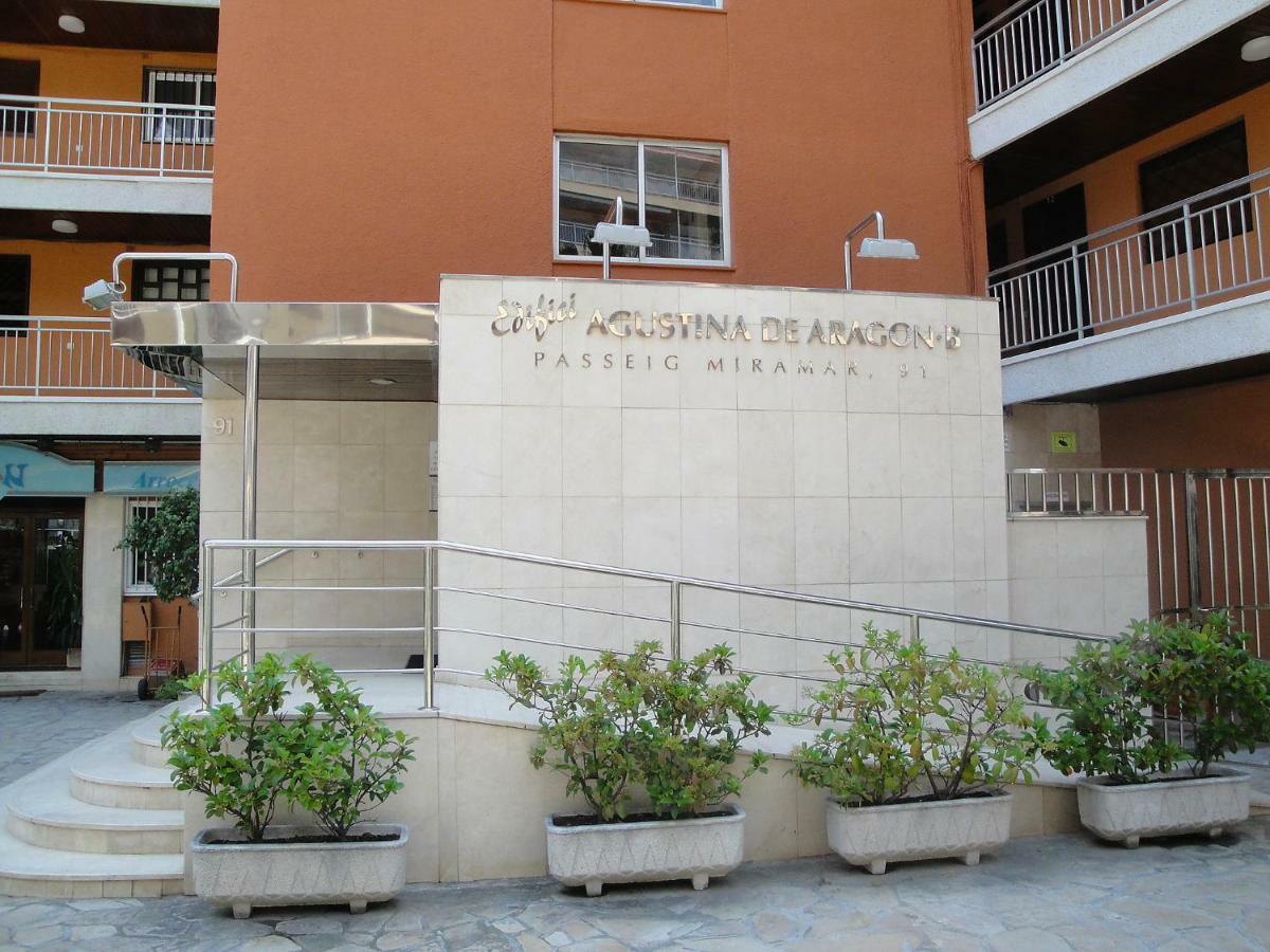 Apartment Augustina De Aragon Салоу Екстер'єр фото